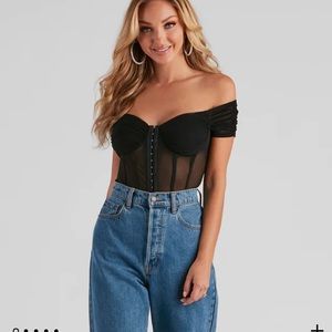 EUC Windsor So Chic mesh bodysuit Size SMALL